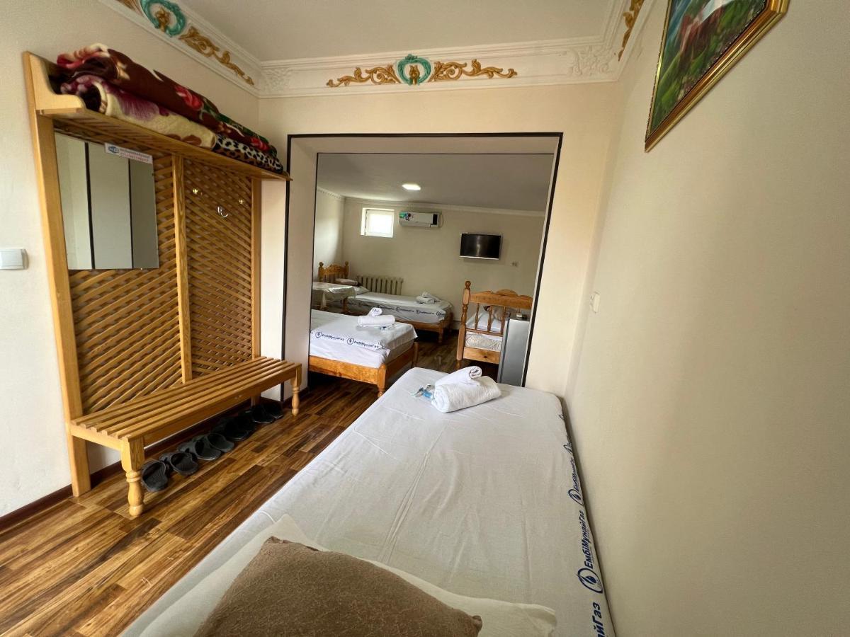 Shaxruza Shahzoda Guest House Бухара Екстериор снимка